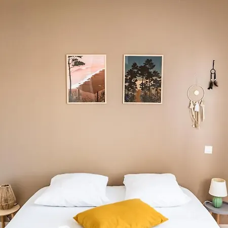 ヴィラ Frenchyhomes☆villapiscine☆8pers☆centrebassin ビガーノ