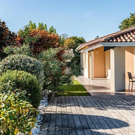 ヴィラ Frenchyhomes☆villapiscine☆8pers☆centrebassin